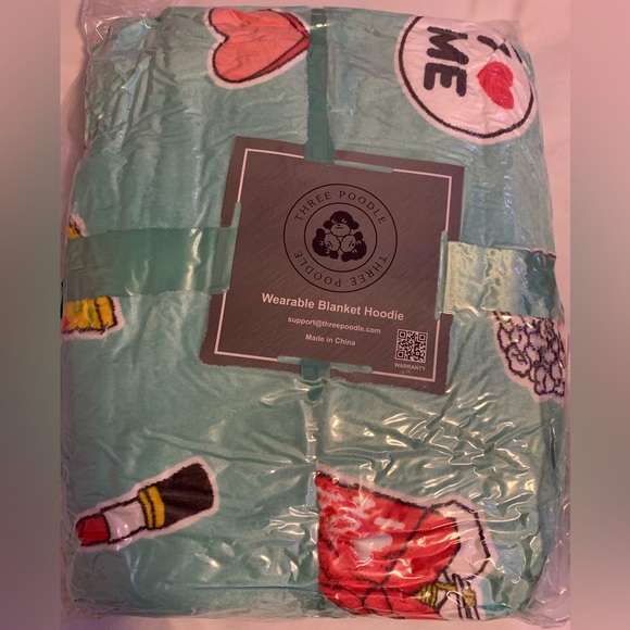 New - Sherpa Wearable Blanket with Sleeves for Adults Super Soft Warm Cozy Throw - Picture 5 of 15